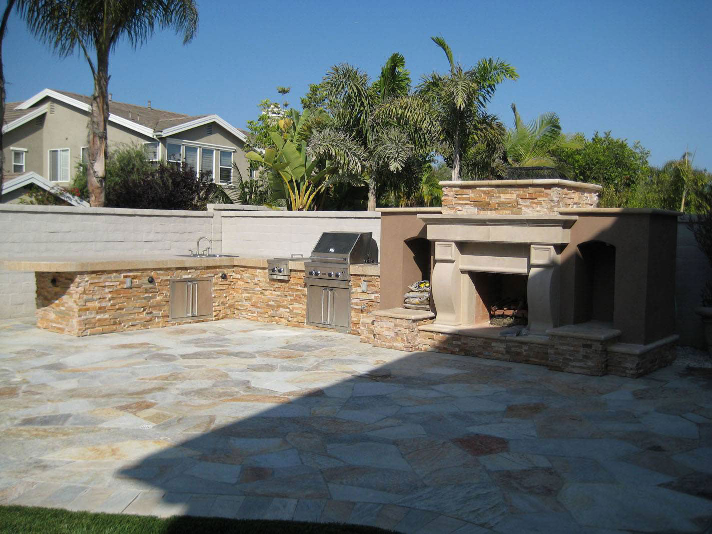 Golden White Stacked Stone