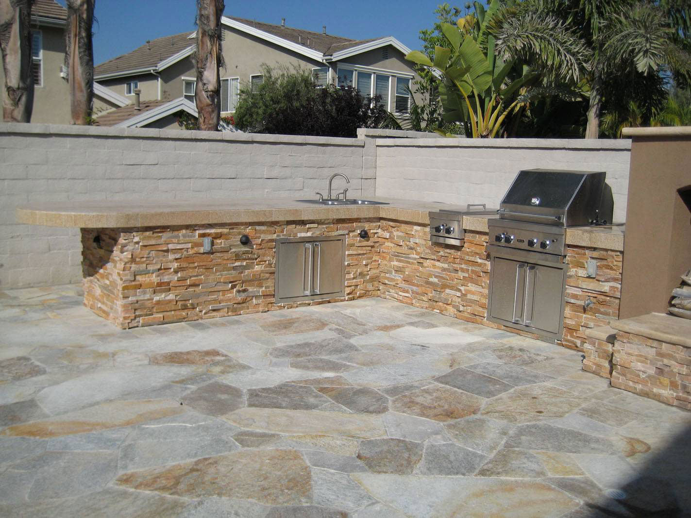 Golden White Stacked Stone